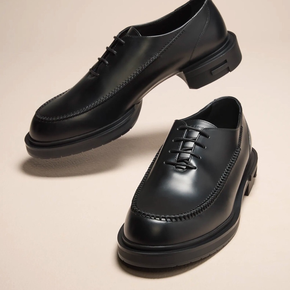 *Brand New* Fendi Lace Up Derby’s